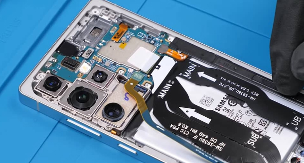 Smartphone repair store near me in Leon Valley, TX